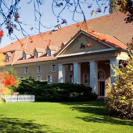 Parkhotel Schloss Meisdorf מלון Falkenstein (Vogtland)